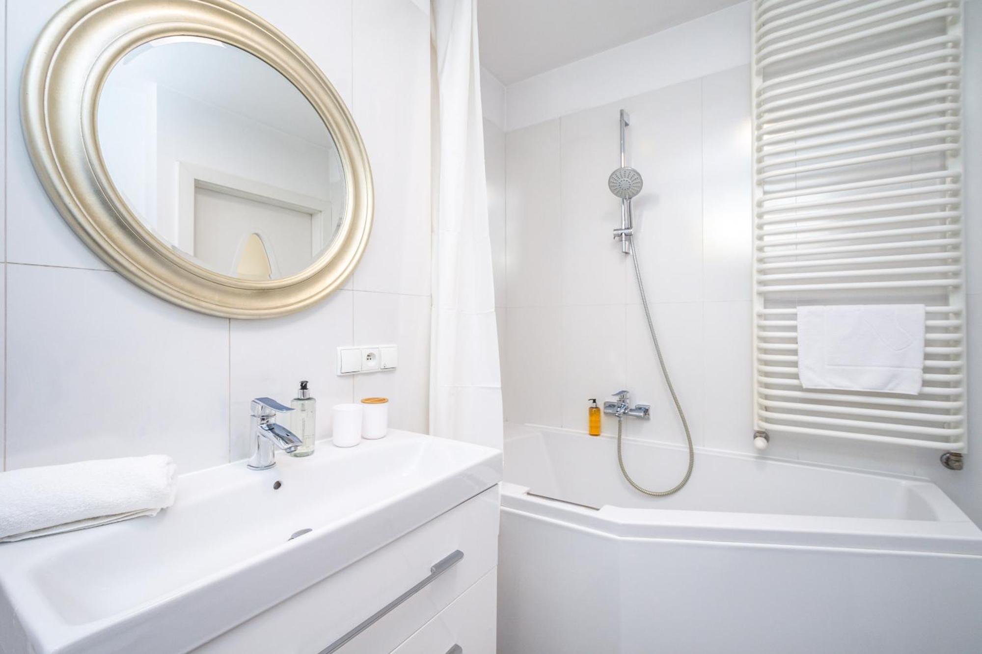 Apartment Rentplanet - Twardowskiego Krakau